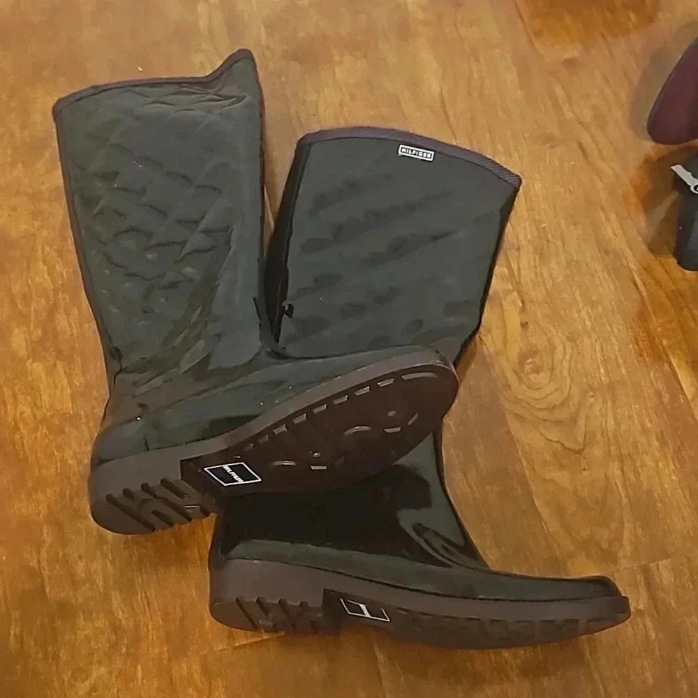 Tommy Hilfiger Tall Tufted Rain Boots - Picture 4 of 8